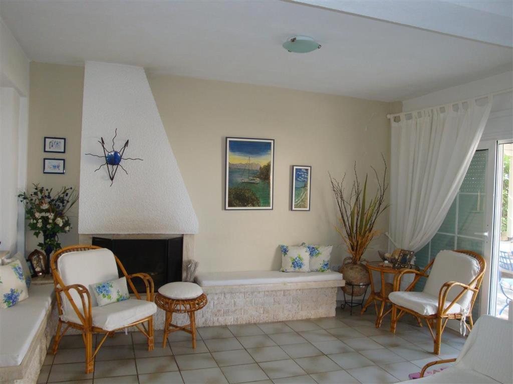 Wonderful House With Private Garden Flogita Exterior foto