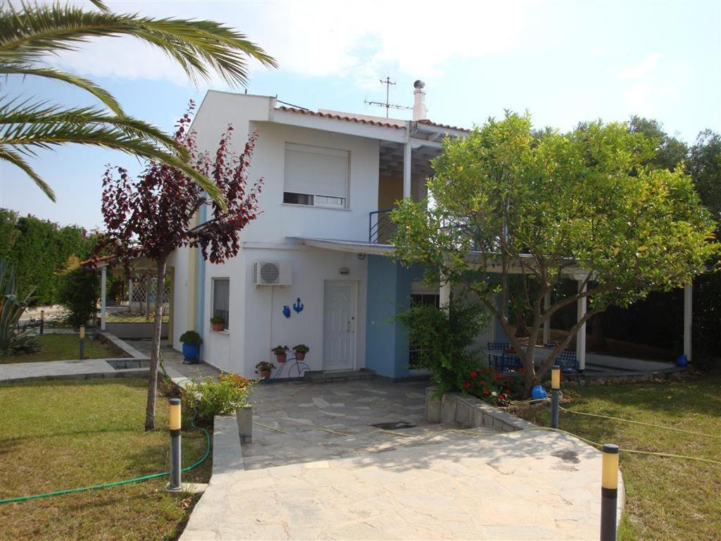 Wonderful House With Private Garden Flogita Exterior foto