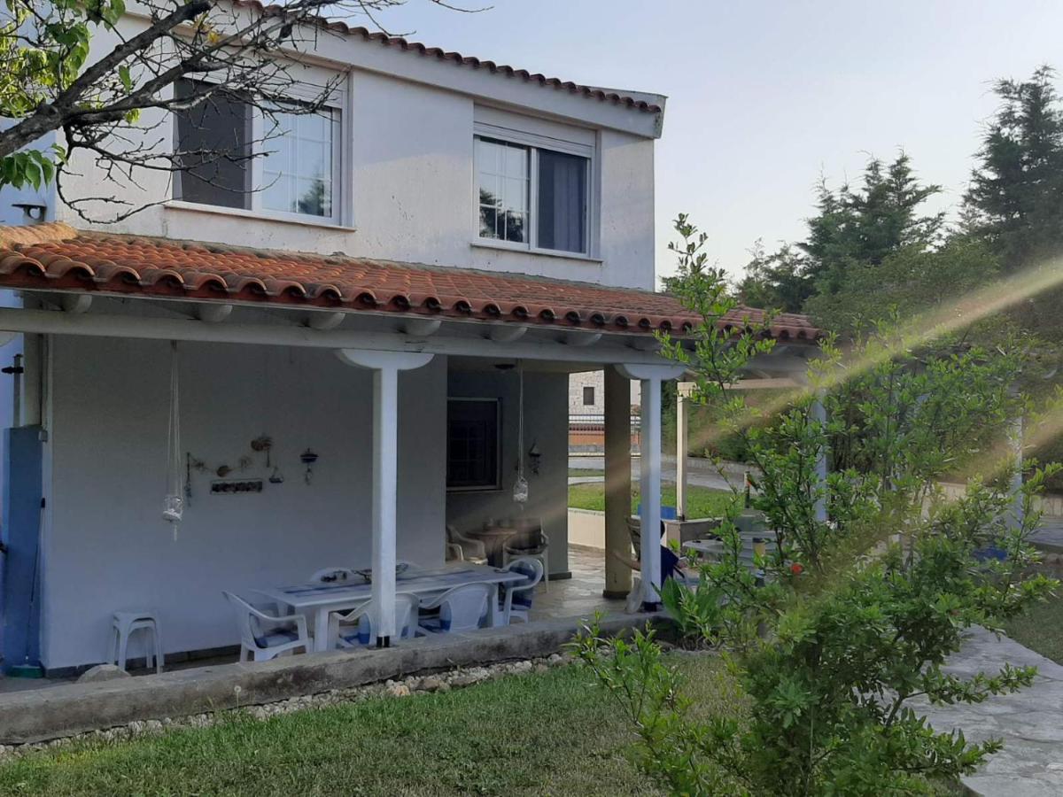 Wonderful House With Private Garden Flogita Exterior foto